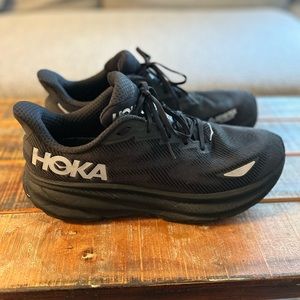 EUC Hoka men’s tennis shoes